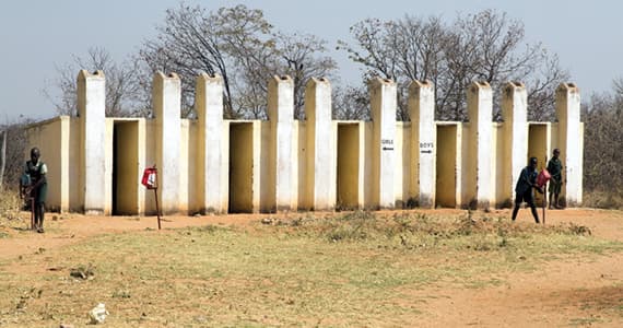 UNSER WASSER- & HYGIENE-PROJEKT IN SIMBABWE