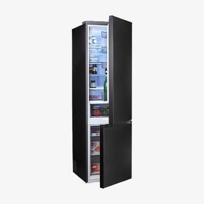 schwarzer Kühlschrank