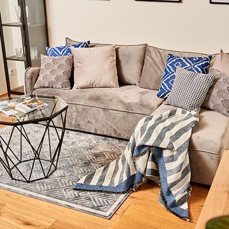 Sofas & Couches
