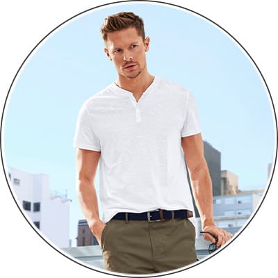 Mann im Shirt