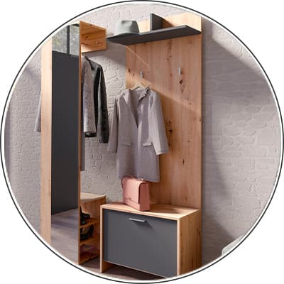 kleines Vorzimmer