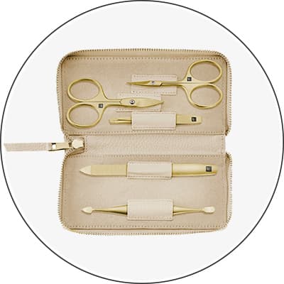 Maniküre & Pediküre