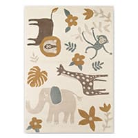 Teppich mit Tiermotiven – Löwe, Affe, Giraffe, Elefant und Bär, umgeben von Blumen und Blättern auf hellem Hintergrund