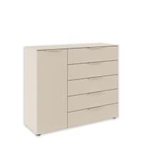 Beige Kommode mit fünf Schubladen und einer Tür auf der linken Seite