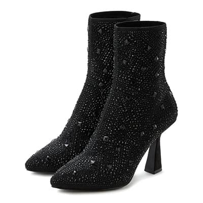 Schwarze Stiefeletten mit hohem Absatz und dekorativen Steinen