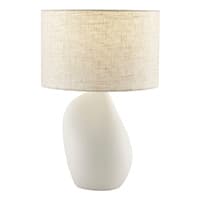 Zwei moderne Beistelltische mit weißen ovalen Platten und schwarzen zylindrischen Sockeln.