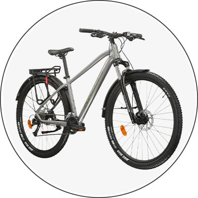 Graues Mountainbike mit robusten Reifen und Scheibenbremsen, Seitenansicht