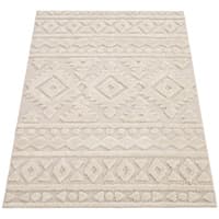Beige Teppich mit geometrischem Muster und verschiedenen Formen.