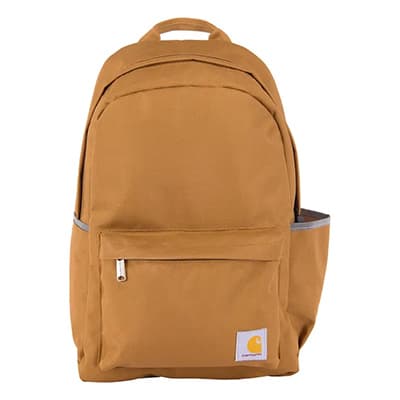 Hellbrauner Rucksack mit Fronttasche, seitlichen Fächern und kleinem rechteckigem Logo unten rechts