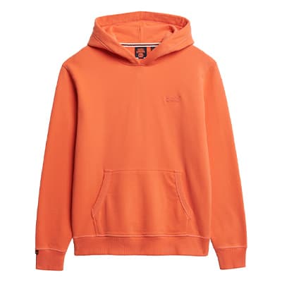 Orangefarbener Kapuzenpullover mit Kängurutasche, frontal vor weißem Hintergrund angezeigt