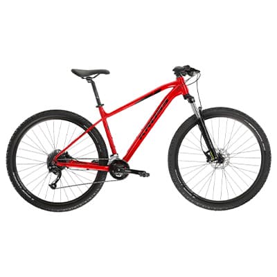 Rotes Mountainbike von der Seite, mit breiten Profilreifen, Federgabel vorn und sportlicher Rahmenform