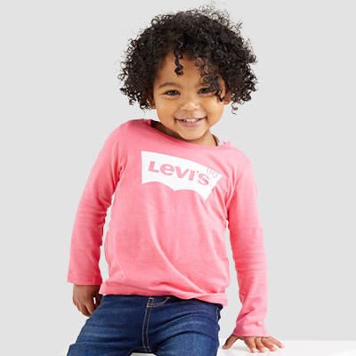 Babykleidung