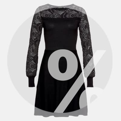 Schwarzes Kleid mit Spitze an Schultern und Ärmeln, großer Prozentzeichen-Hintergrund