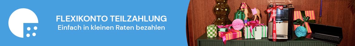 FLEXIKONTO TEILZAHLUNG Einfach in kleinen Raten bezahlen – Geschenke und Haushaltsgeräte auf einem grünen Tisch
